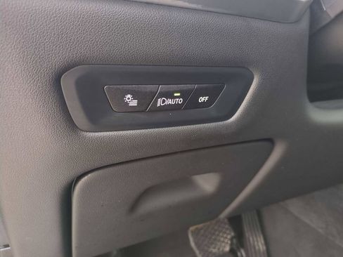 Used 2025 BMW X5 xDrive50e image 36