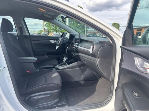 Used 2024 Kia Forte LX FWD image 11