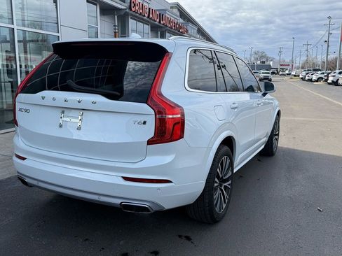 Used 2020 Volvo XC90 T6 Momentum image 2