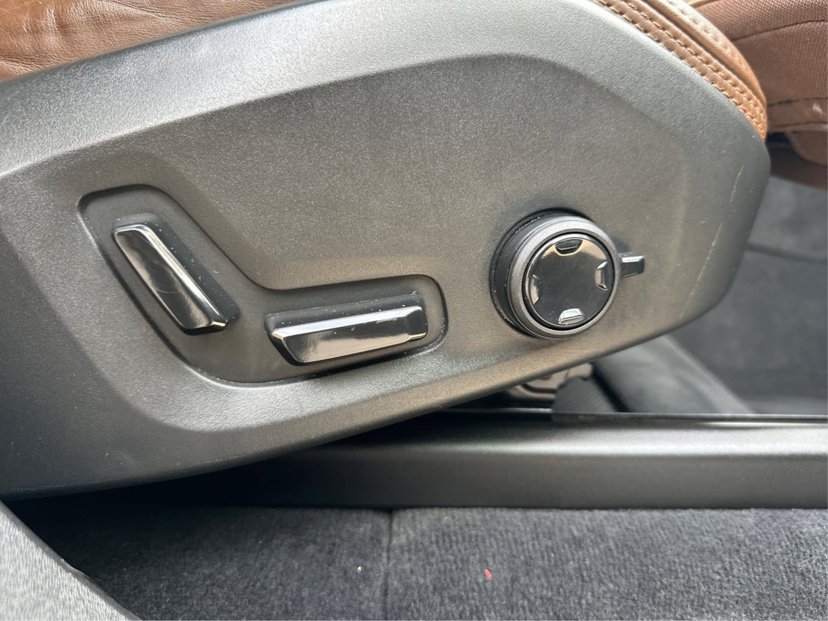 Used 2018 Volvo XC90 T6 Inscription w/ Convenience Package AWD/4WD image 11