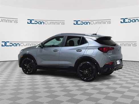 Used 2024 Buick Encore GX Sport Touring image 6