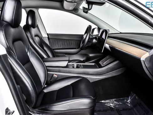 Used 2022 Tesla Model Y Performance image 22