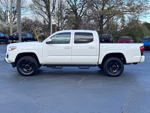 Used 2023 Toyota Tacoma SR AWD/4WD image 3
