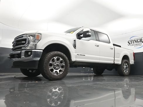 Used 2020 Ford F250 Lariat w/ Lariat Ultimate Package AWD/4WD image 28
