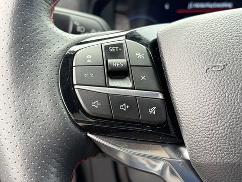 Used 2025 Ford Explorer ST AWD/4WD image 22