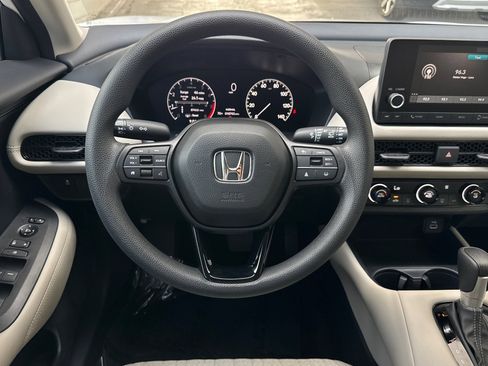 Certified 2023 Honda HR-V LX image 27