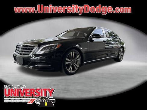 Used 2017 Mercedes-Benz Maybach S 550 4MATIC image 1