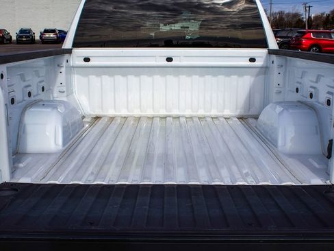 Used 2024 GMC Sierra 1500 Elevation image 40