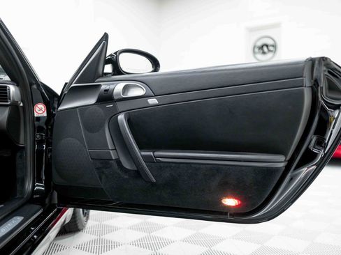 Used 2005 Porsche 911 Carrera S RWD image 47