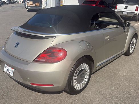 Used 2013 Volkswagen Beetle 2.5 FWD image 3
