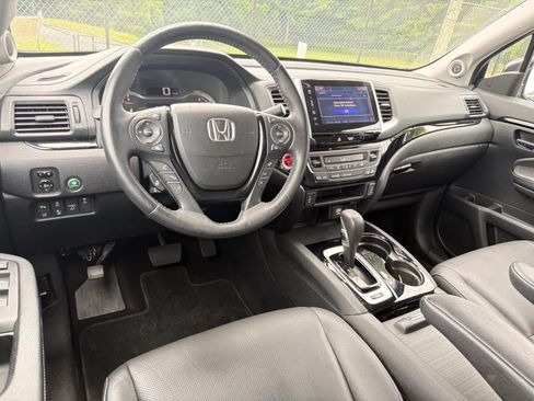 Used 2018 Honda Ridgeline RTL-E image 22