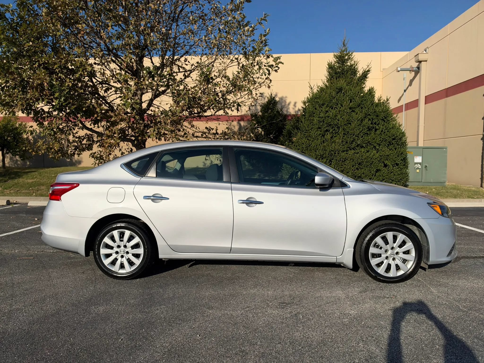 Used 2019 Nissan Sentra S FWD image 7