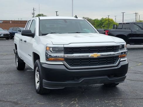 Used 2019 Chevrolet Silverado 1500 W/T w/ WT Convenience Package AWD/4WD image 4