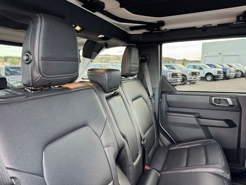 New 2025 Ford Bronco Big Bend w/ Black Diamond Package image 23