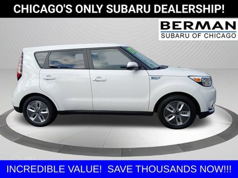Used 2017 Kia Soul EV + image 3