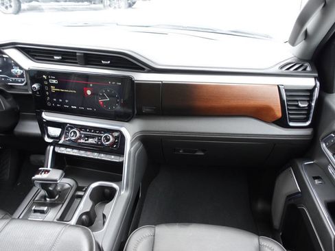 Used 2024 GMC Sierra 1500 Denali w/ Denali Reserve Package image 30