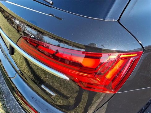 Used 2021 Audi Q5 2.0T Premium Plus image 7