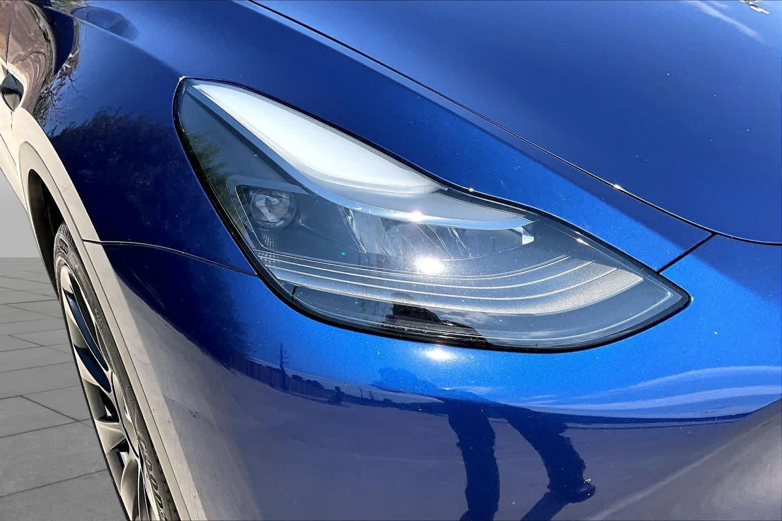 Used 2023 Tesla Model Y Long Range AWD/4WD image 48