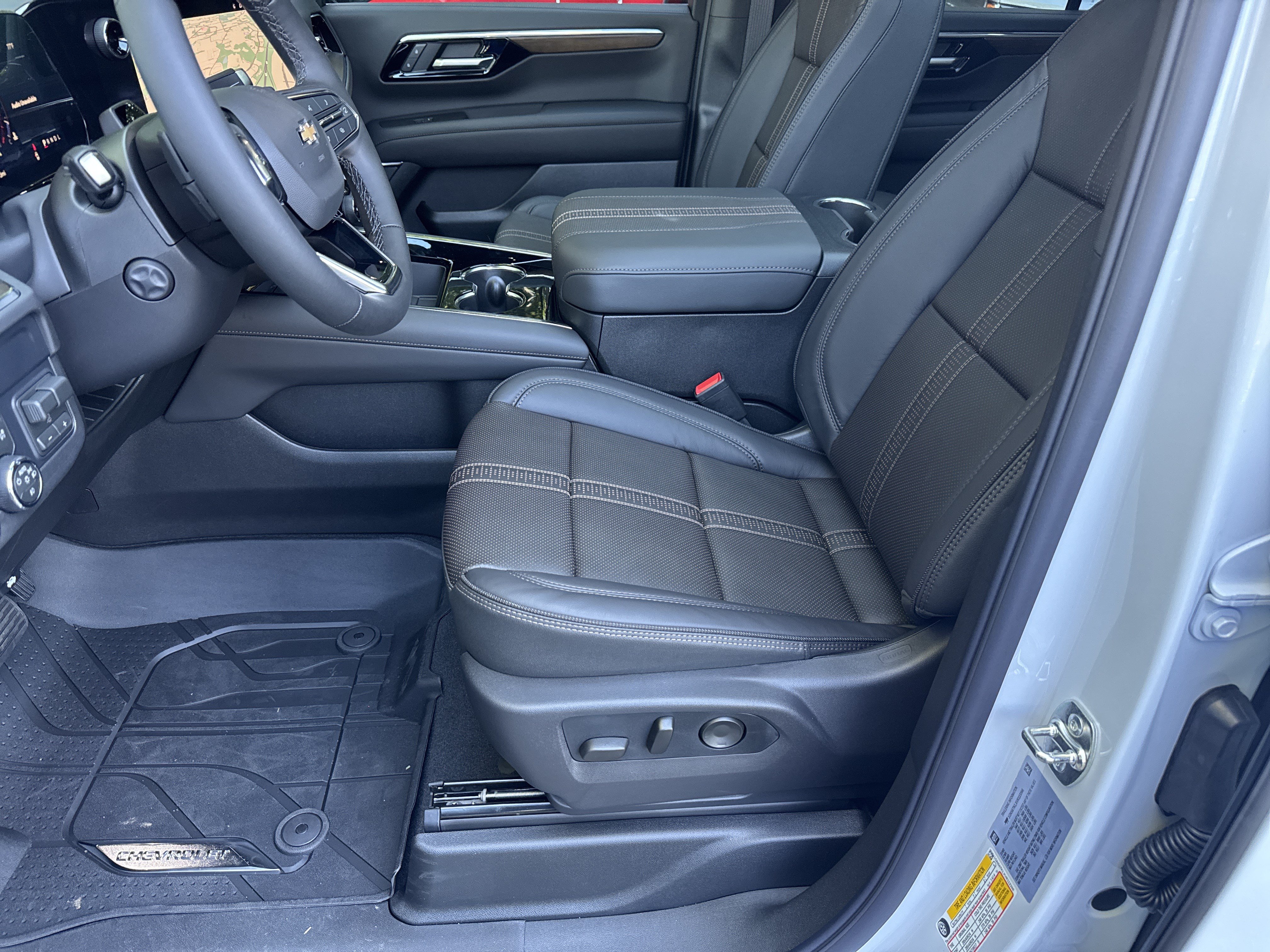 New 2027 Chevrolet Tahoe High Country AWD/4WD image 9