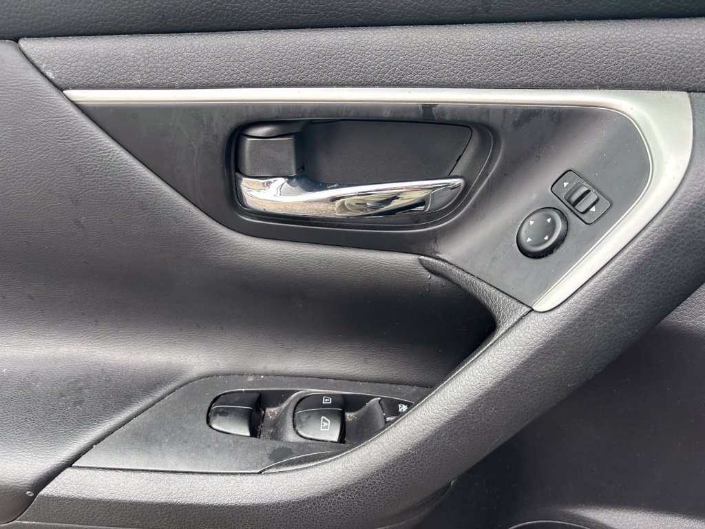 Used 2018 Nissan Altima 2.5 SV w/ 2.5 SV Technology Package FWD image 14