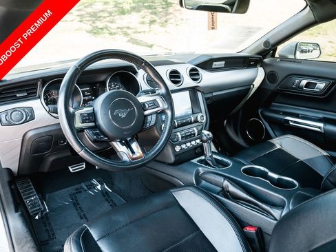 Used 2022 Ford Mustang Premium RWD image 10