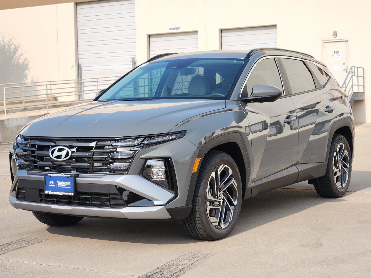 New 2026 Hyundai Tucson SEL Plus FWD image 2