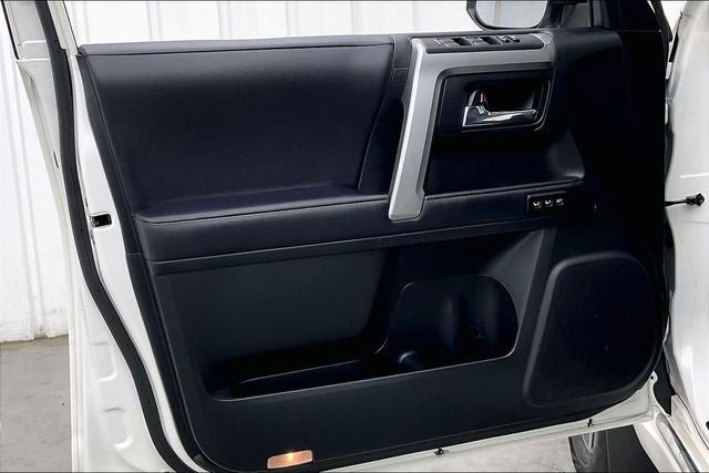 Used 2021 Toyota 4Runner Limited AWD/4WD image 21