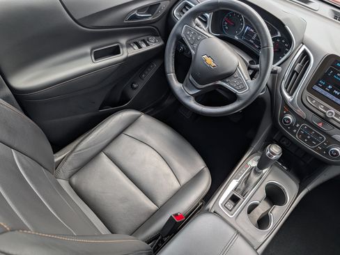 Used 2018 Chevrolet Equinox Premier AWD/4WD image 9