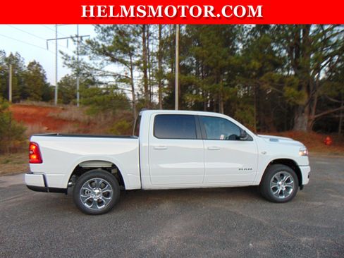 New 2026 RAM 1500 Big Horn AWD/4WD image 18
