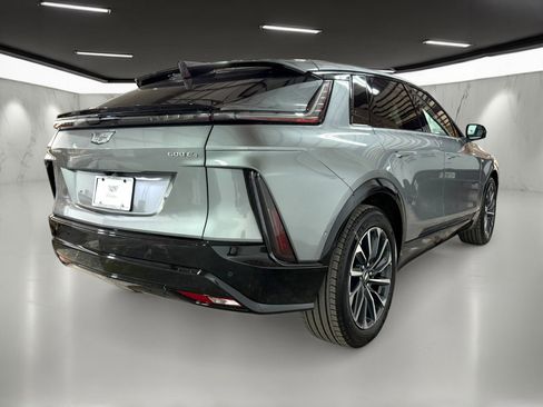 New 2026 Cadillac Lyriq Sport image 9