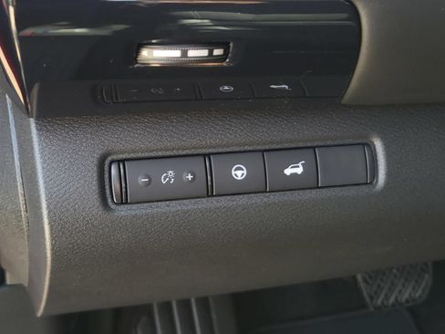New 2026 Nissan Pathfinder SV FWD image 19