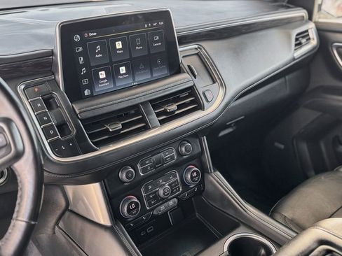 Used 2022 Chevrolet Suburban Z71 w/ Z71 Off-Road Package image 20