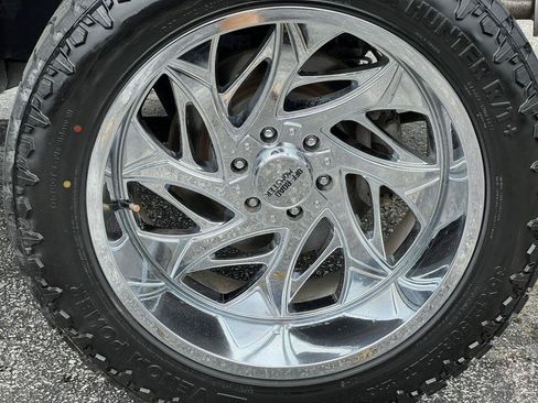 Used 2020 RAM 1500 Laramie RWD image 15
