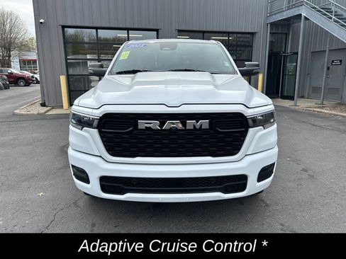 Used 2025 RAM 1500 Big Horn AWD/4WD image 9