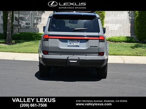 Certified 2024 Lexus GX 550 AWD/4WD image 5