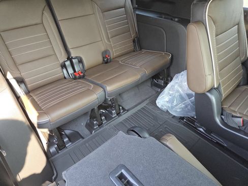New 2026 GMC Yukon XL Denali Ultimate w/ LPO, Floor Liner Package AWD/4WD image 26