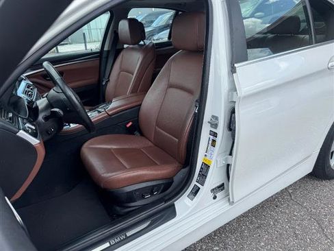 Used 2013 BMW 528i xDrive Sedan AWD/4WD image 7