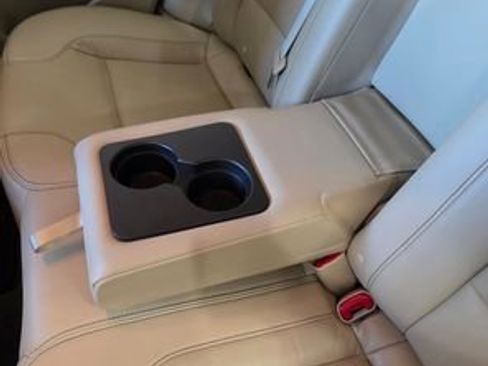 Used 2014 Ford Taurus SEL w/ Equipment Group 201A image 28