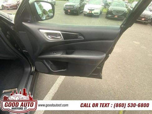 Used 2020 Nissan Pathfinder SV AWD/4WD image 10
