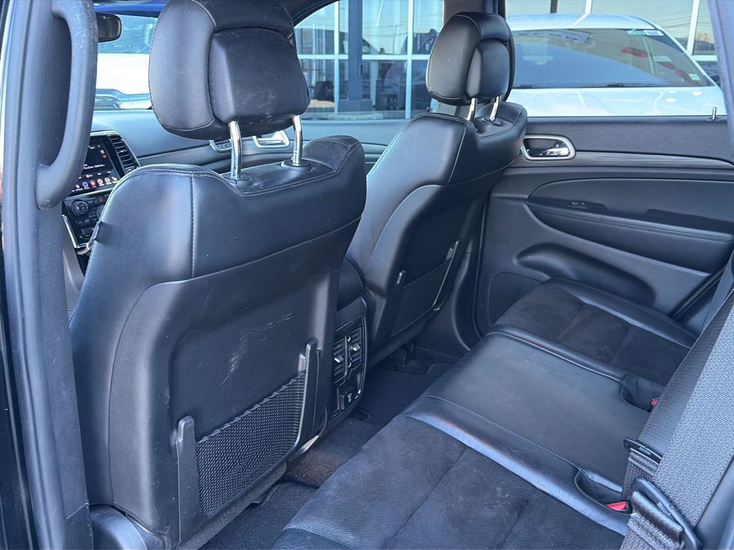 Used 2019 Jeep Grand Cherokee Altitude AWD/4WD image 6
