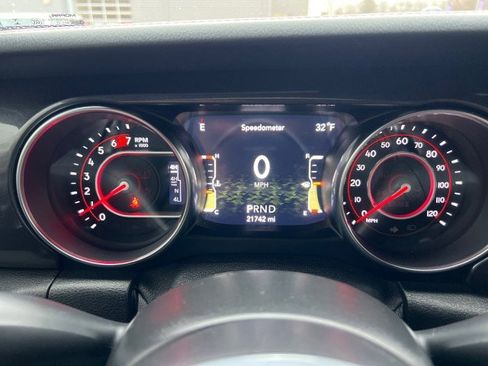 Used 2021 Jeep Wrangler Unlimited Rubicon w/ Dual Top Group image 17