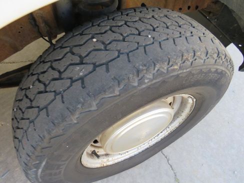 Used 2001 Ford E-150 and Econoline 150 E150 image 24