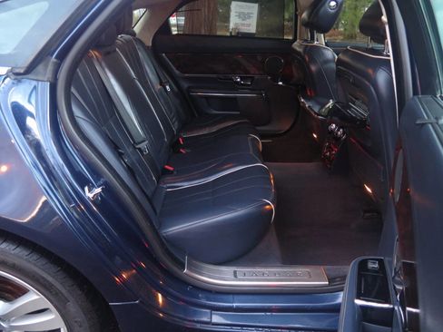 Used 2011 Jaguar XJ L image 16