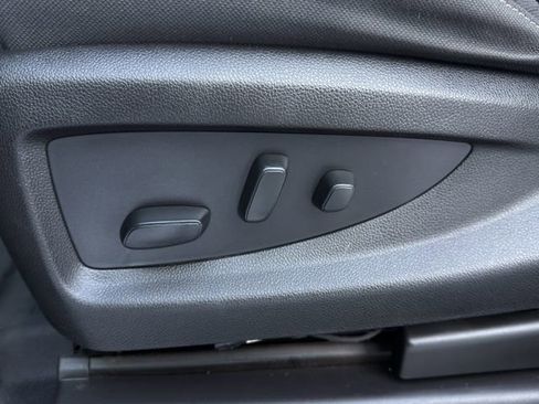 Used 2018 Chevrolet Silverado 1500 LT w/ LT Eassist Package image 25