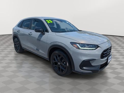 Used 2025 Honda HR-V Sport image 7