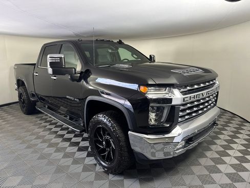 Used 2020 Chevrolet Silverado 2500 LTZ w/ LTZ Plus Package AWD/4WD image 7