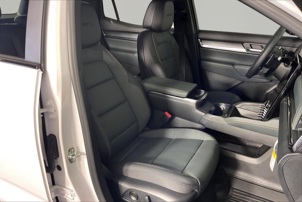 New 2027 GMC Terrain AT4 w/ Convenience Package III AWD/4WD image 12