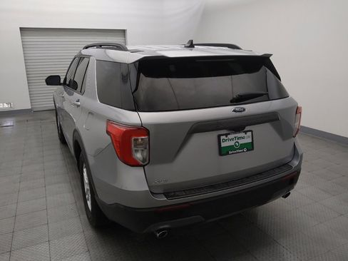 Used 2021 Ford Explorer XLT w/ Equipment Group 202A RWD image 6