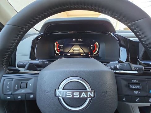 New 2026 Nissan Pathfinder SL image 25