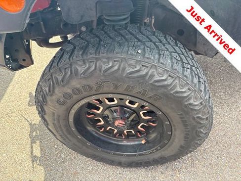 Used 2018 Jeep Wrangler Unlimited Sport S AWD/4WD image 18